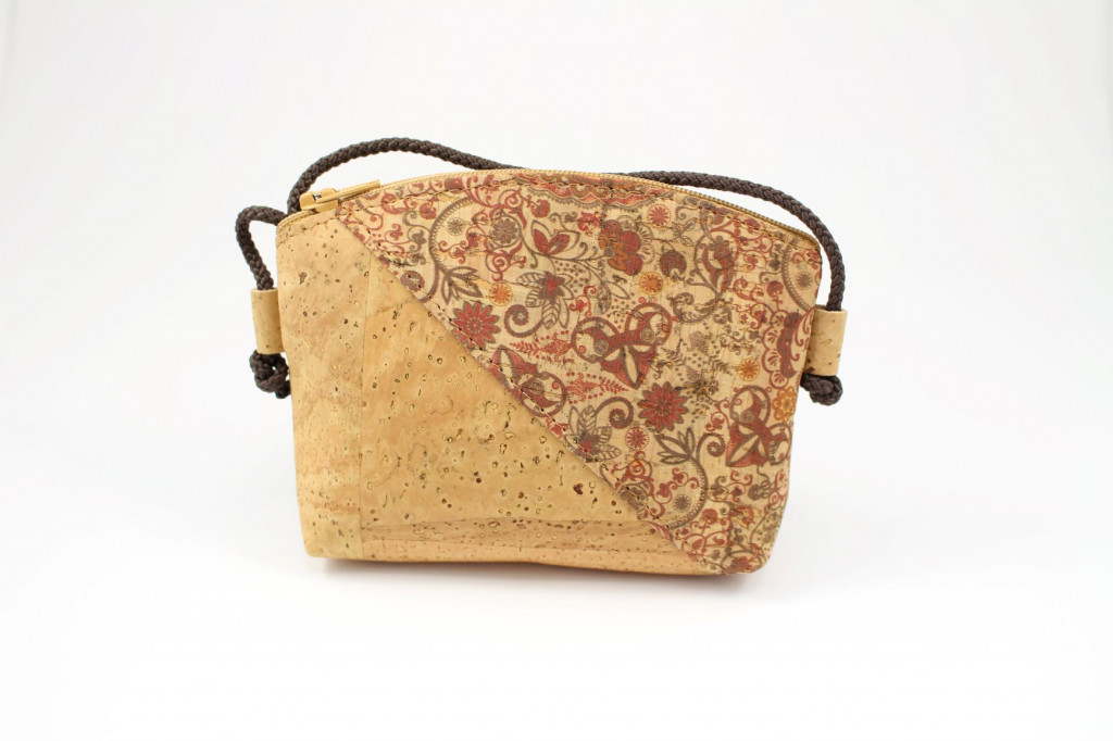 Cross bag in cork Ref: 812/3/4