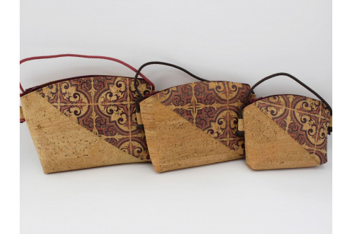 Malinha a tiracolo em cortiça Ref: 812/3/4 PA7 Malinha a tiracolo em cortiça Ref: 812/3/4 PA7