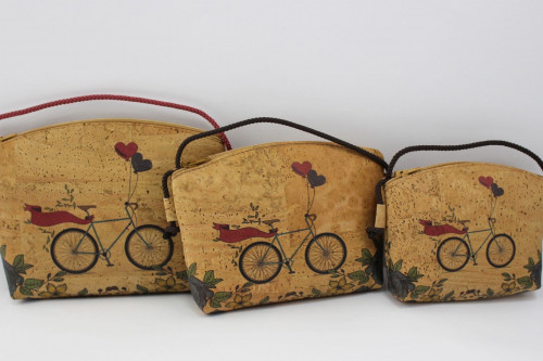 Cross bag in cork Ref: 812/3/4 VB2 Cross bag in cork Ref: 812/3/4 VB2